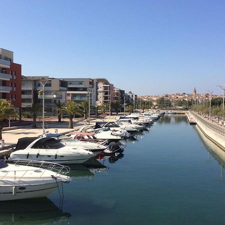 Chic Appart Du Port Фрежюс Экстерьер фото